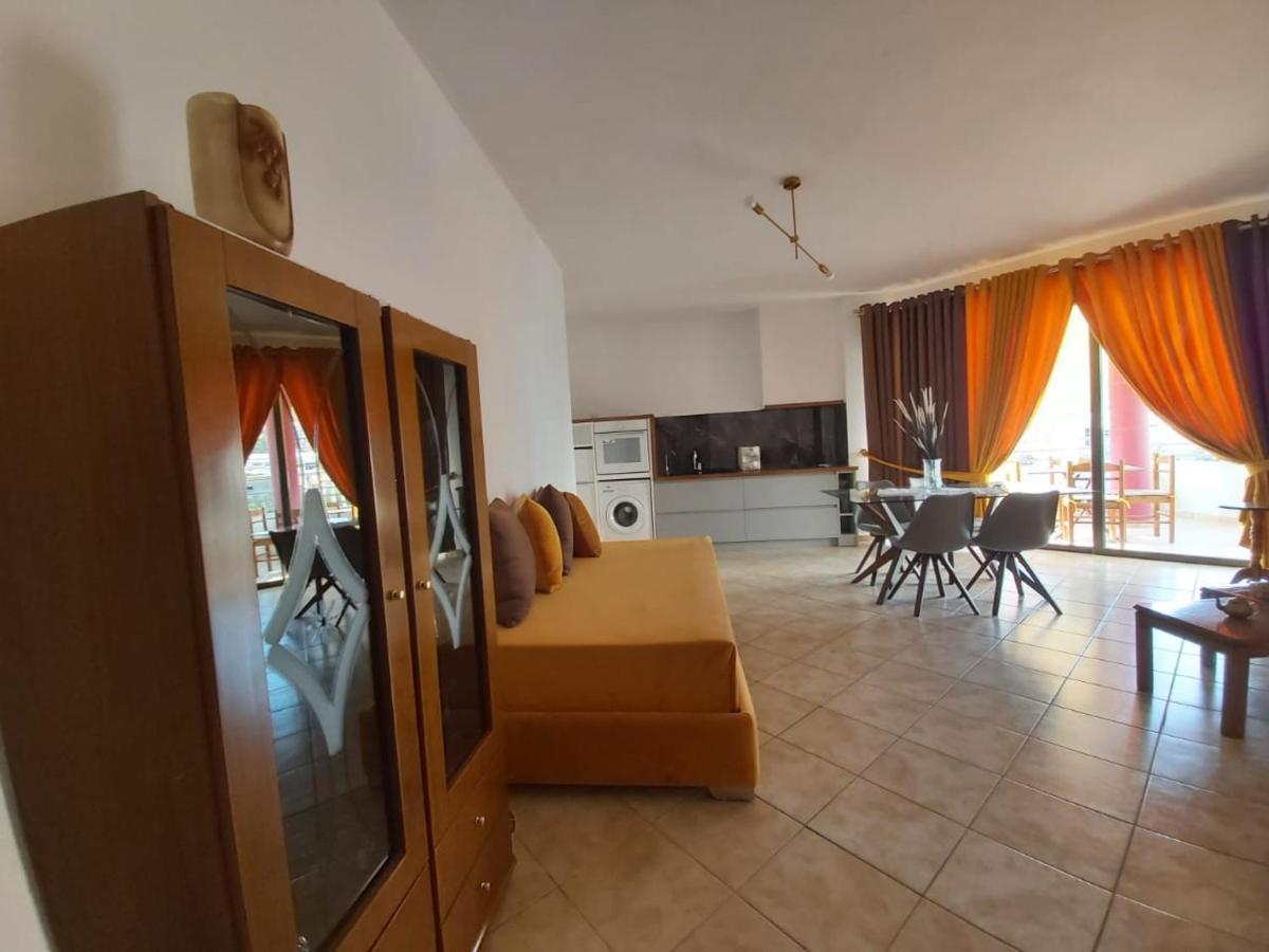 Flora Apartamento Sarandë